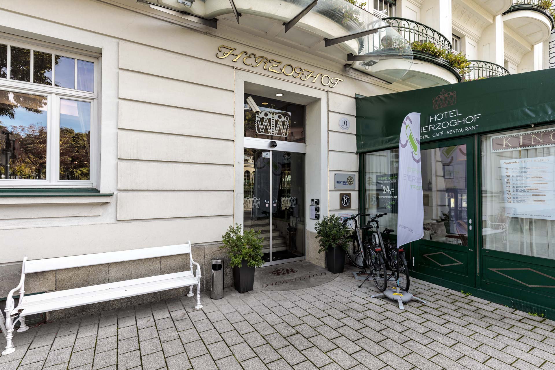 Hotel Herzoghof exterior